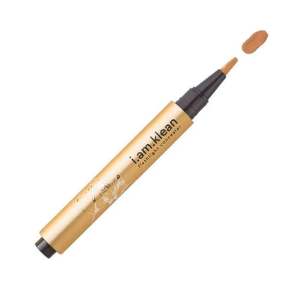 Flashlight concealer Skincare Boulevard
