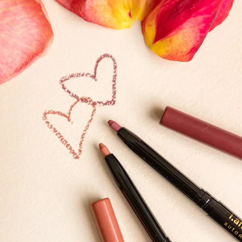Lip pencil Liandra Sadzo x i am klean Skincare Boulevard