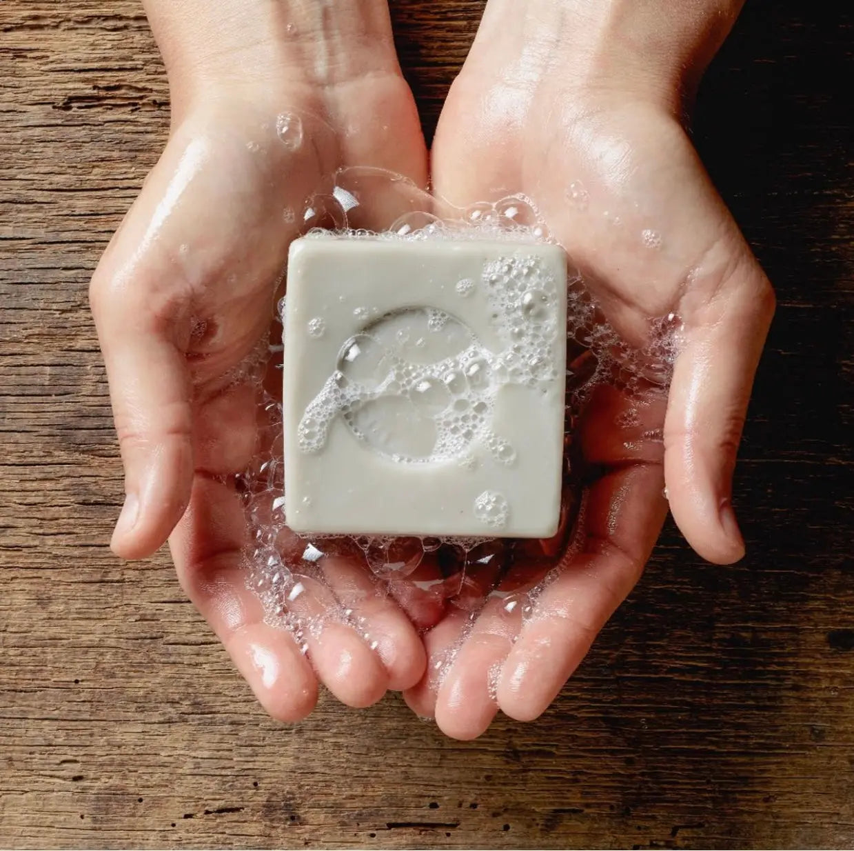 Zeep gezichtsreiniger met Dode Zee modder en glycerine Skincare Boulevard